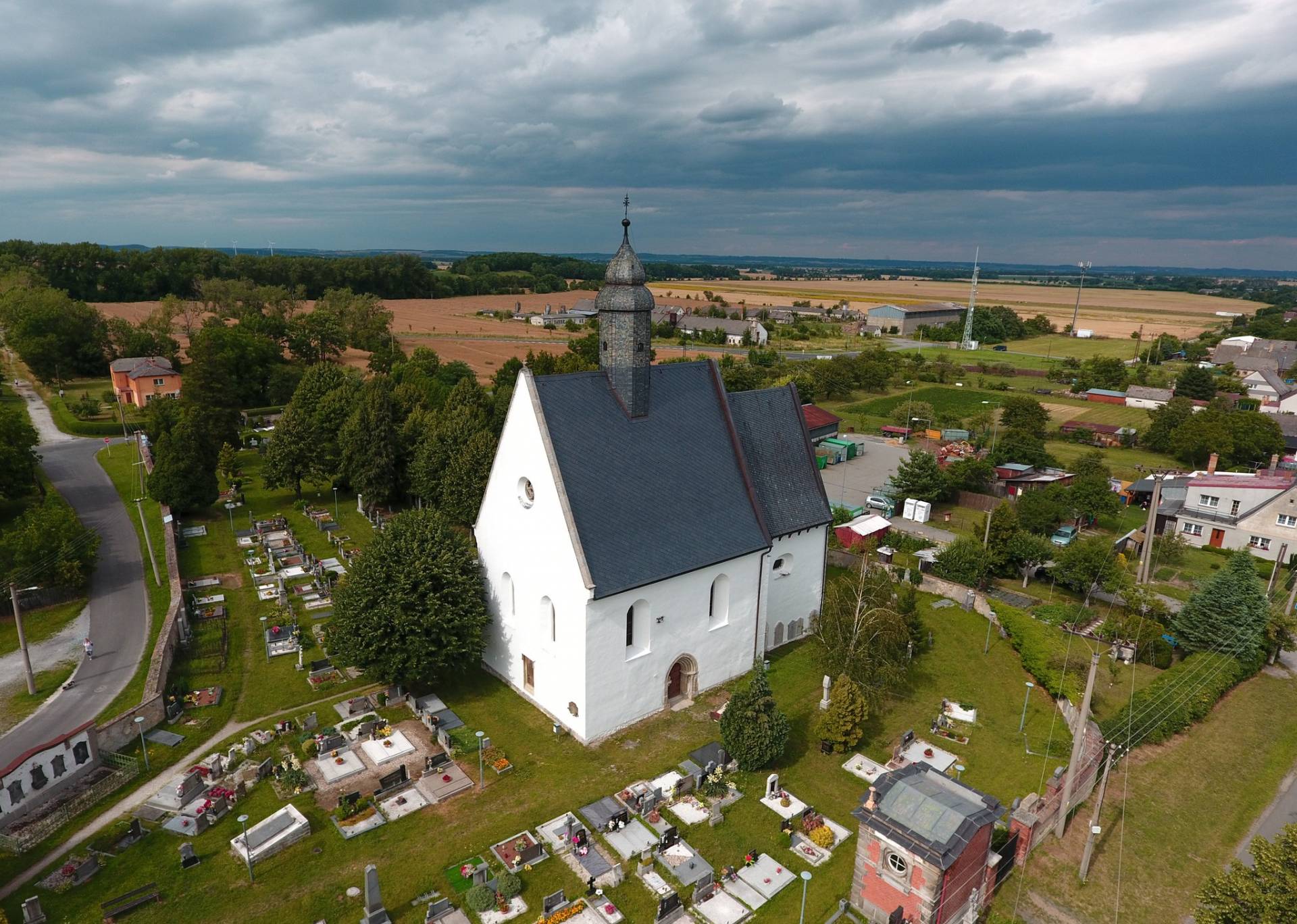 Zpřístupnění hřbitovního kostela svatého Kříže v Javorníku